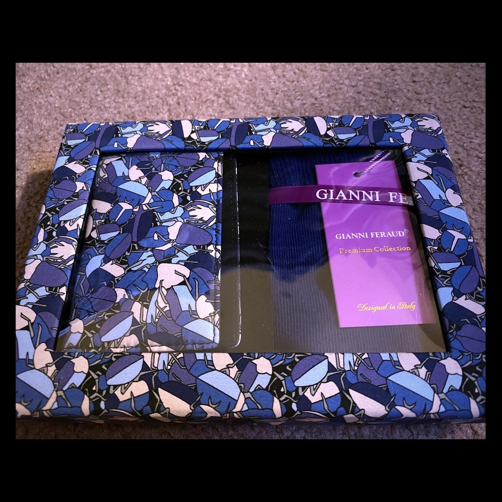 Gianni Feraud liberty card case and sock gift set